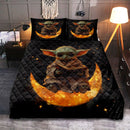 Yoda Reading On A Crescent Moon Quilt Bed Sets