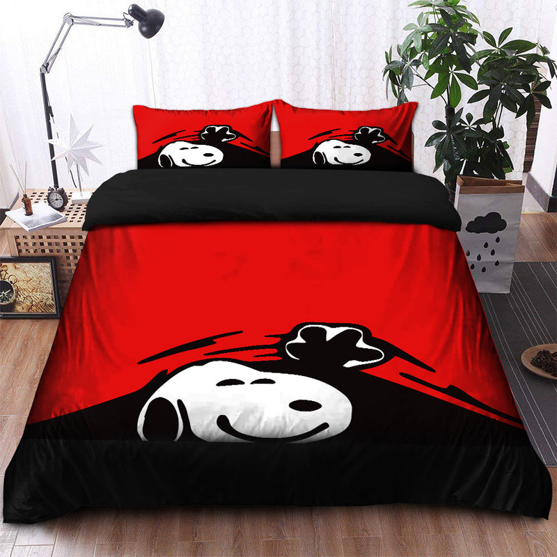 Snoopy Peek Under The Blanket Red Bedding Set