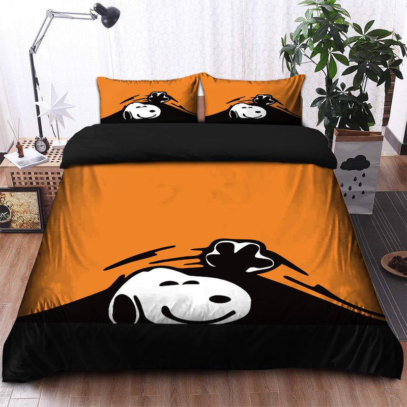 Snoopy Peek Under the Blanket Orange Bedding Set